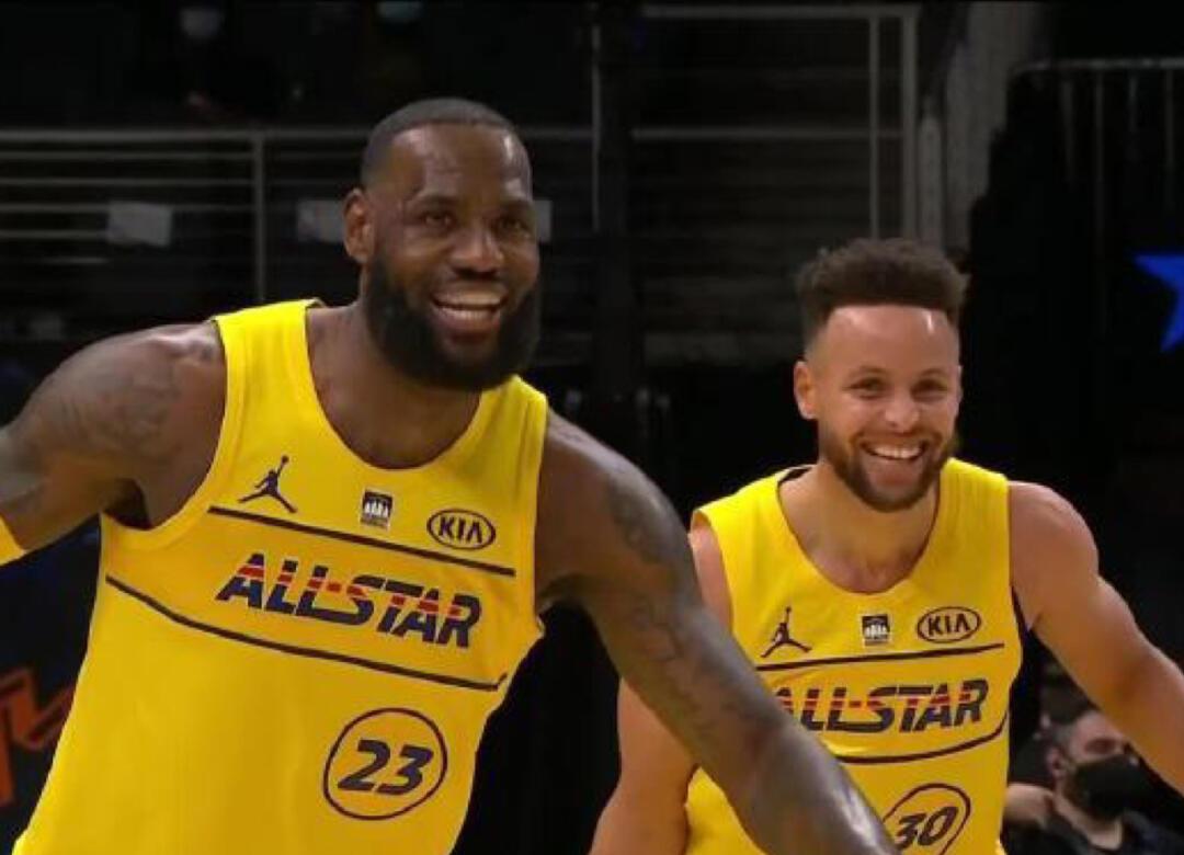 APP下载专区-重要助攻首场状态出色，TL观众沸腾！，蒂姆重返赛场再创辉煌时刻(如何理解世界的二重化)