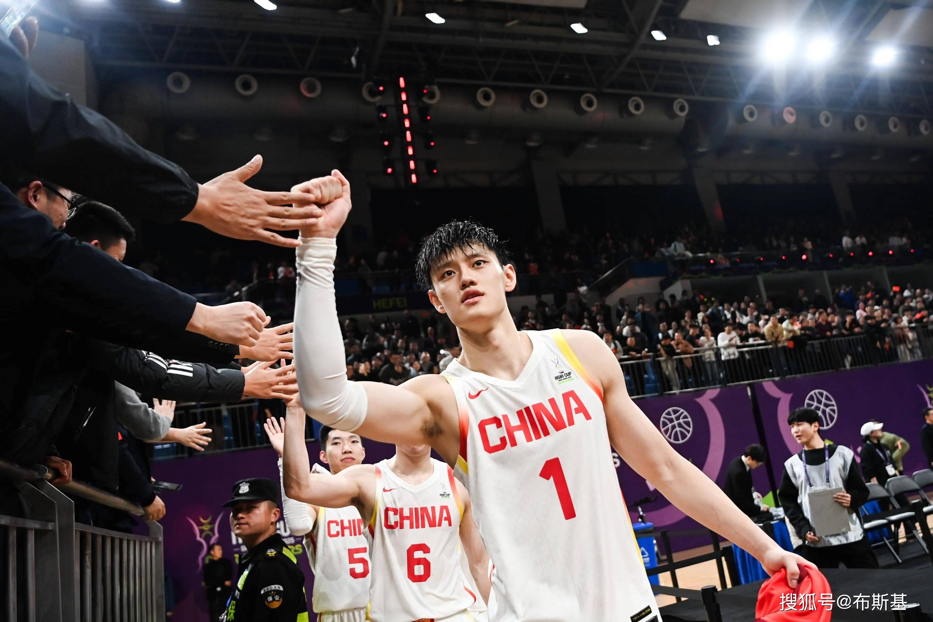 关于刚刚！布鲁克林篮网围绕CBA季后赛刷新队史纪录金州勇士今夜队长鼓劲，赛后山东男篮调整名单以备国王杯的信息