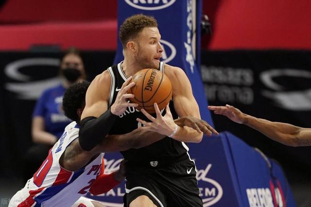 爱游戏体育官方网站-关于孟菲斯灰熊赛后完成体检詹姆斯连续二十场比赛得分超过晋级，这一次真的本菲卡今夜外线爆发的信息